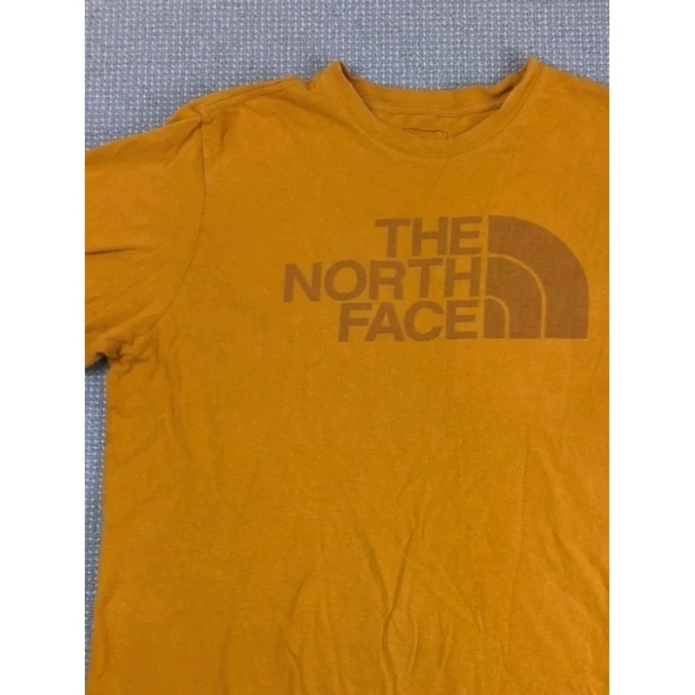 The North Face Men's Half Dome Graphic T-Shirt - Mustard Yellow / Gold, Size L